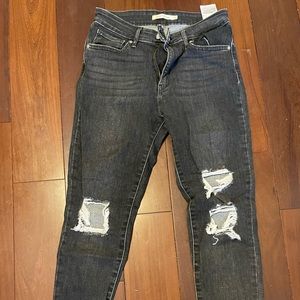 Levi’s High Rise Skinny Ankle Jeans